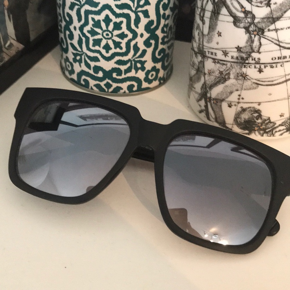 Quay sunglasses on the prowl